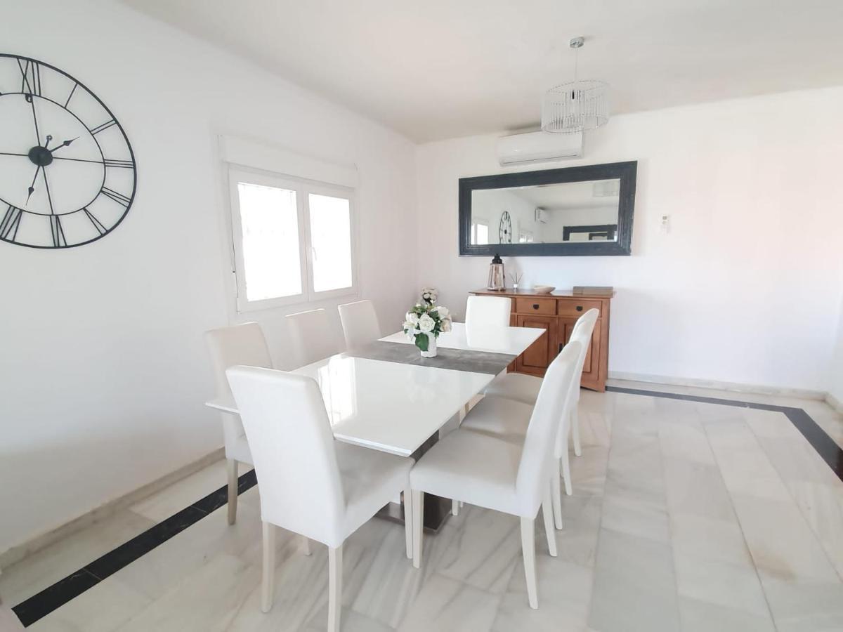 Beautiful 5 Bedroom Villa, Sea Views, Private Pool, Estepona Newly Refurbished Ngoại thất bức ảnh