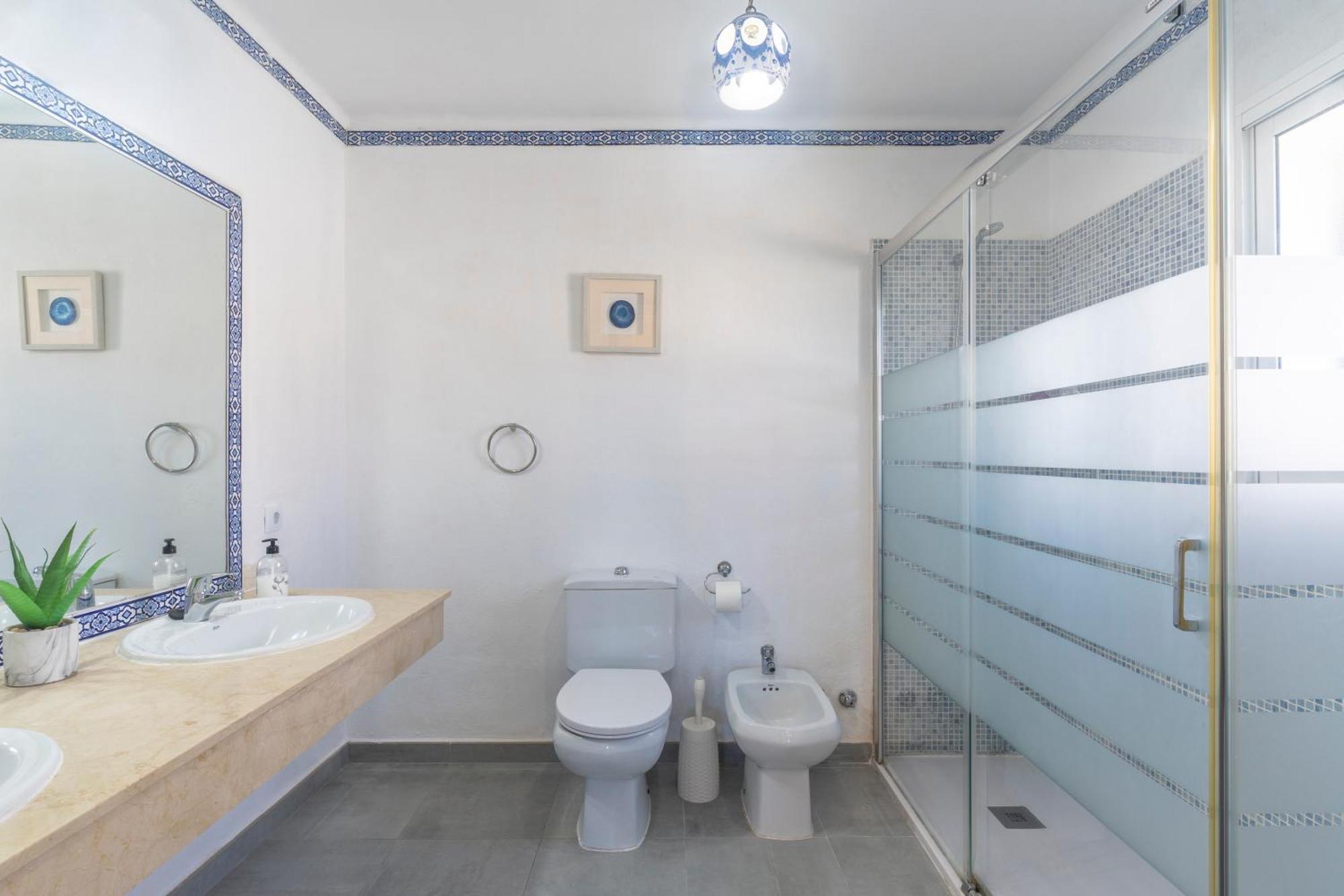 Beautiful 5 Bedroom Villa, Sea Views, Private Pool, Estepona Newly Refurbished Ngoại thất bức ảnh