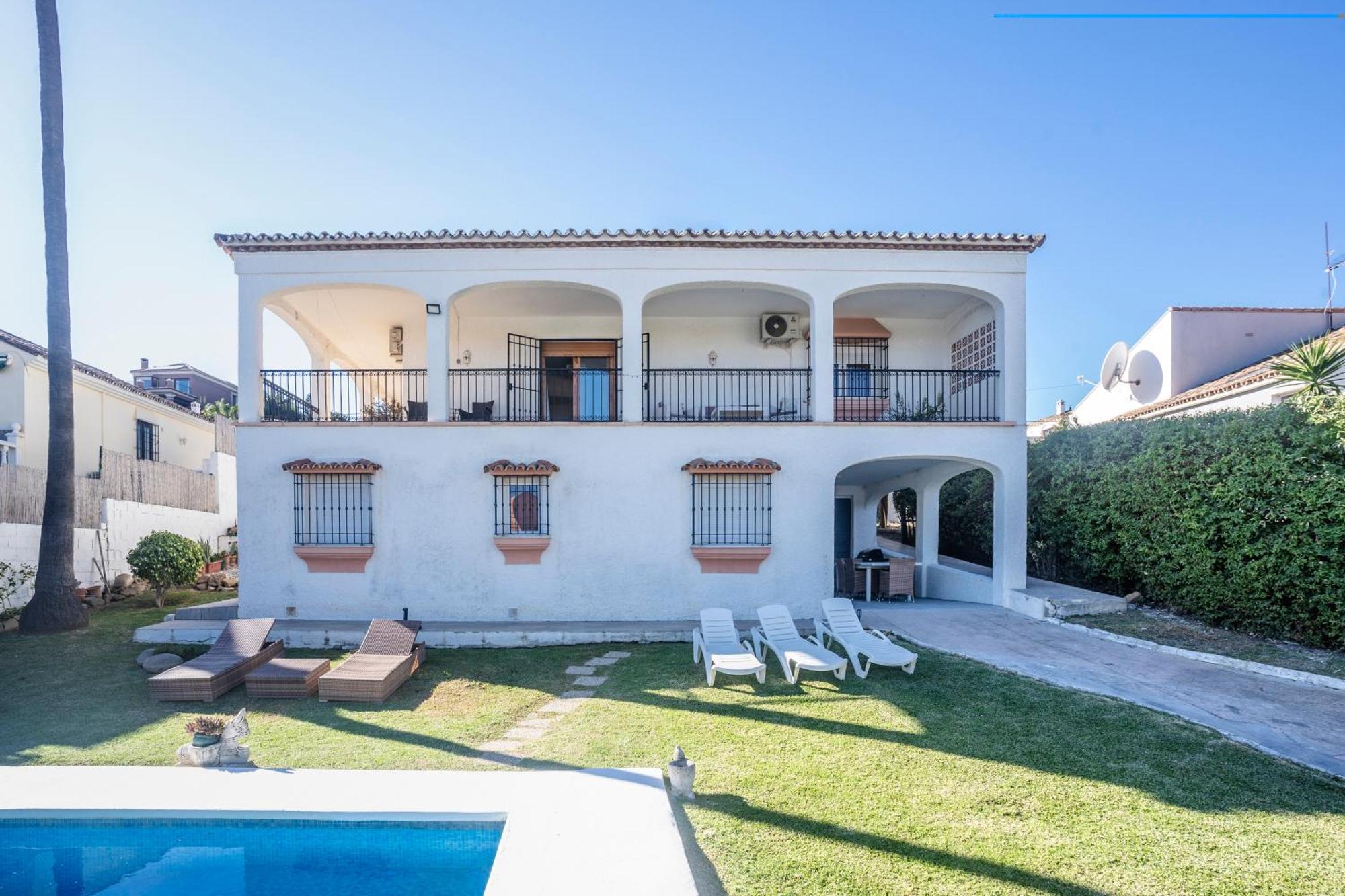 Beautiful 5 Bedroom Villa, Sea Views, Private Pool, Estepona Newly Refurbished Ngoại thất bức ảnh