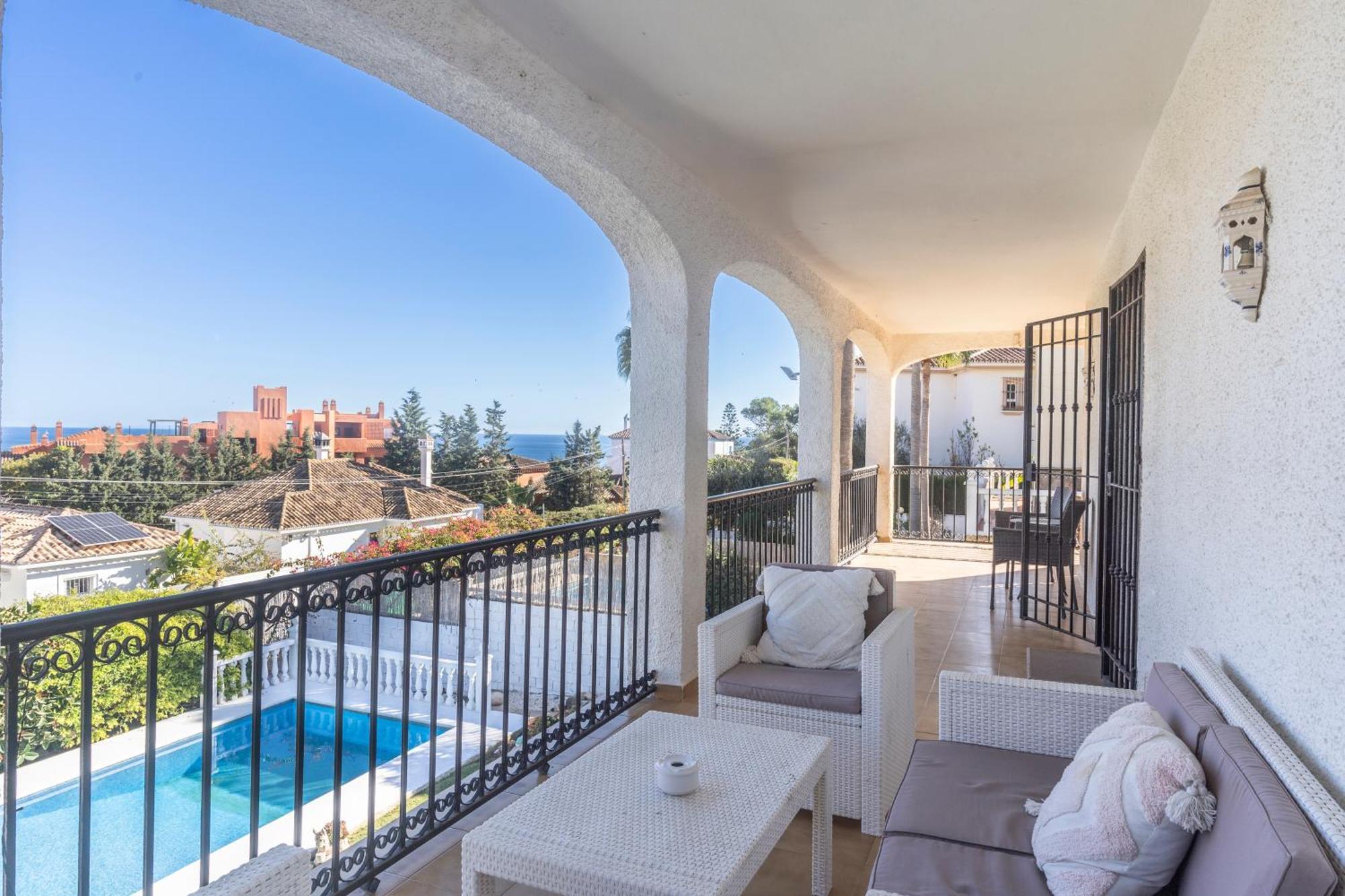 Beautiful 5 Bedroom Villa, Sea Views, Private Pool, Estepona Newly Refurbished Ngoại thất bức ảnh